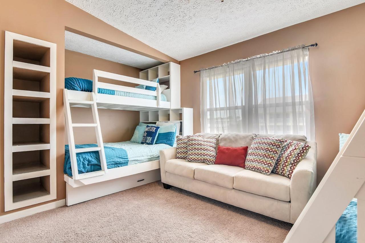 Seaside Pointe By Book That
